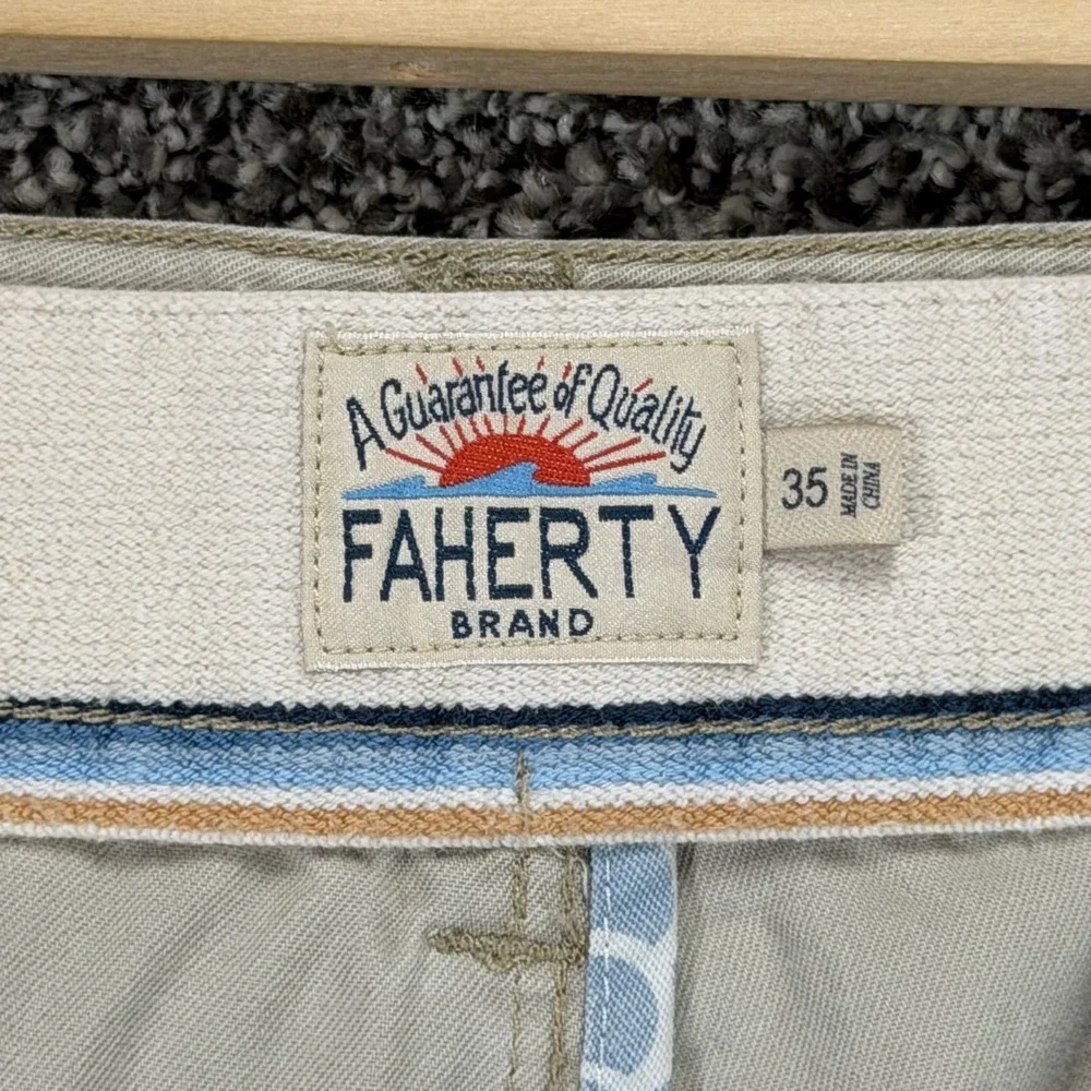 Faherty Island‎ Life Shorts Mens 35/7.5 Beige Organic Cotton Stretch Chino